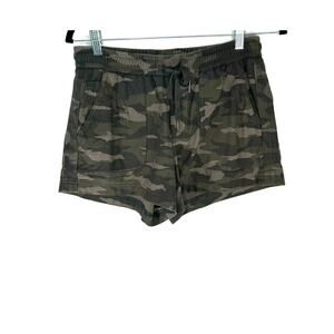 Athleta Shorts Womens Camo Farallon Short Elastic Waist Drawstring size 4